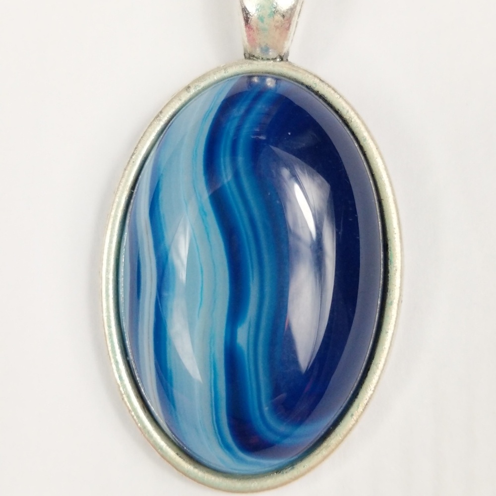 Blue Onyx Agate Pendant